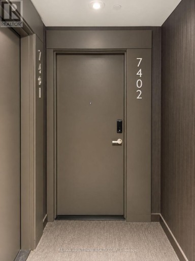 7402 - 448 BURNHAMTHORPE ROAD W, Mississauga (City Centre), Ontario, L5B0R4