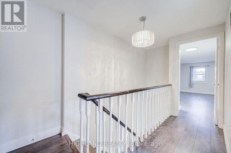 2032 GLENADA CRESCENT, Oakville (WC Wedgewood Creek), Ontario, L6H4M5