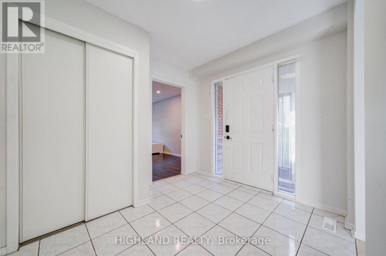 2032 GLENADA CRESCENT, Oakville (WC Wedgewood Creek), Ontario, L6H4M5