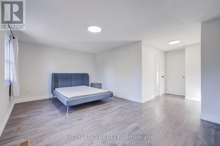 2032 GLENADA CRESCENT, Oakville (WC Wedgewood Creek), Ontario, L6H4M5