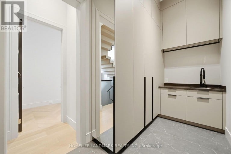 88 DUNCAN ROAD, Richmond Hill (Langstaff), Ontario, L4C6J7