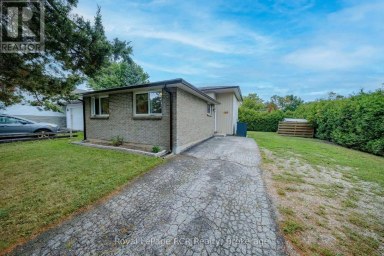 727 JOHNSTON CRESCENT Kincardine Ontario photo 2