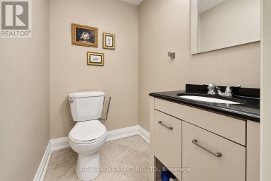 3 - 69 UPPER CANADA DRIVE Toronto (St. Andrew-Windfields) Ontario photo 18