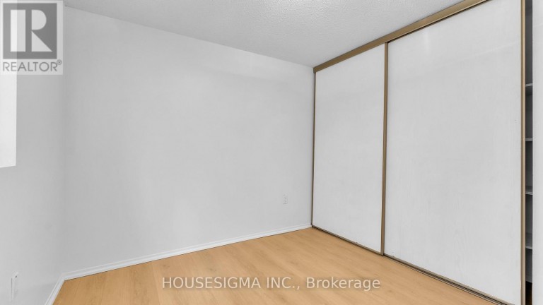 201 - 986 HURON STREET, London East (East A), Ontario, N5Y5E4