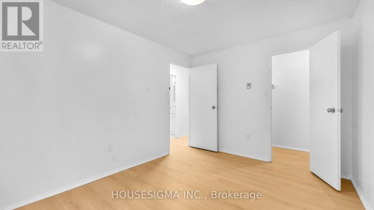 201 - 986 HURON STREET, London East (East A), Ontario, N5Y5E4