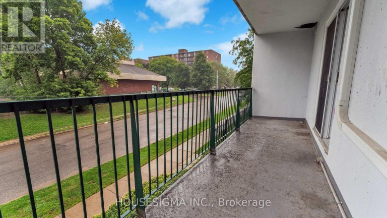 201 - 986 HURON STREET, London East (East A), Ontario, N5Y5E4