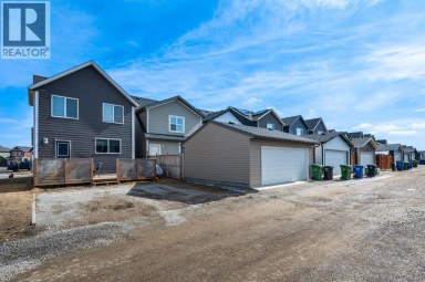 5 Masters Street SE Calgary Alberta photo 37