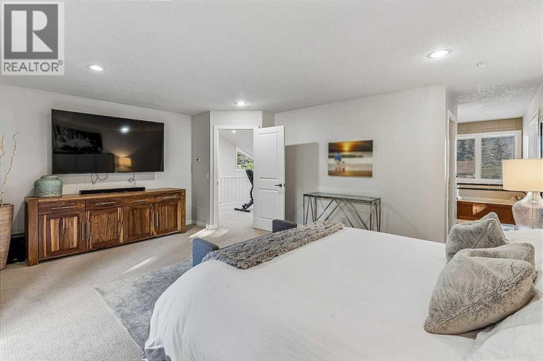 9956 Patton Road SW, Calgary, Alberta, T2V5E8