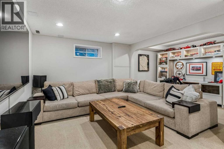 9956 Patton Road SW, Calgary, Alberta, T2V5E8