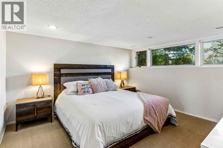 9956 Patton Road SW, Calgary, Alberta, T2V5E8