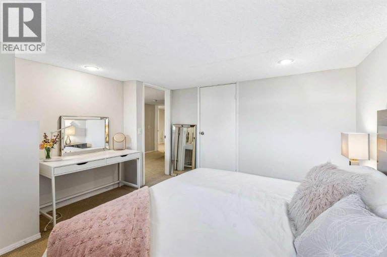 9956 Patton Road SW, Calgary, Alberta, T2V5E8