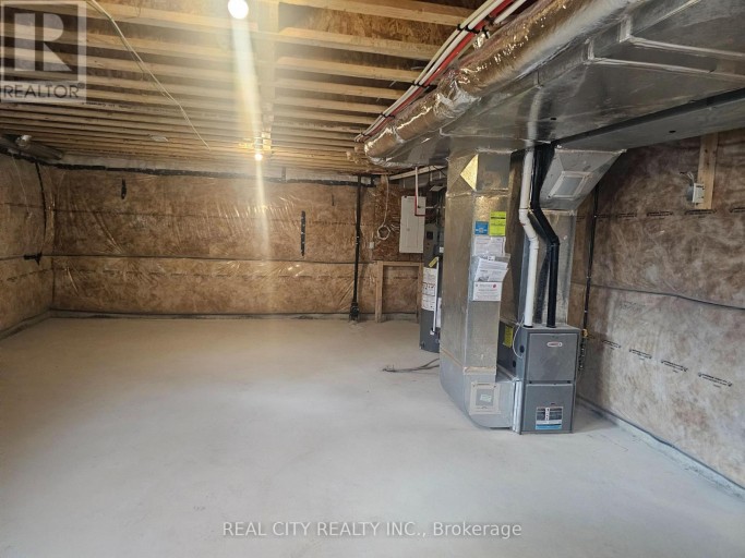 3063 SANDY ACRES AVENUE, Severn (West Shore), Ontario, L3V6H3