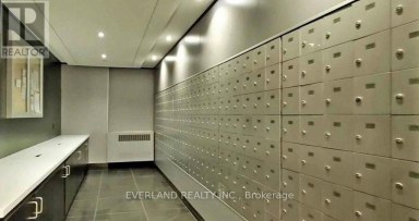 907 - 210 VICTORIA STREET Toronto (Church-Yonge Corridor) Ontario photo 3