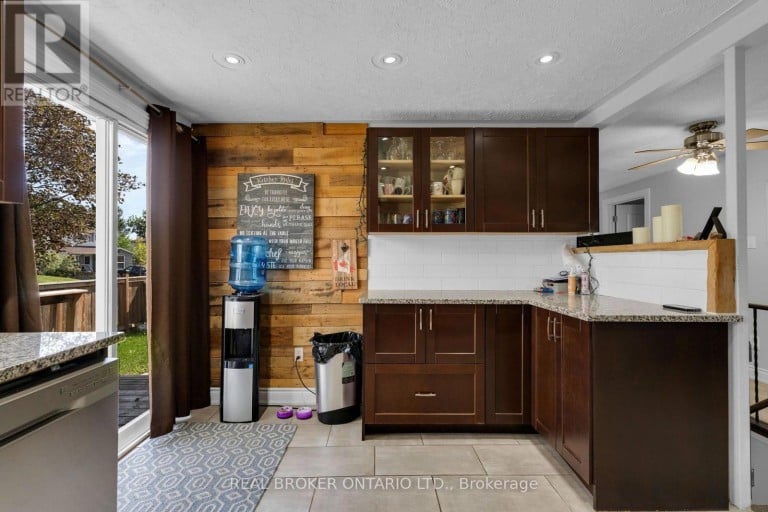 37 HICKLING TRAIL, Barrie (Grove East), Ontario, L4M5S5