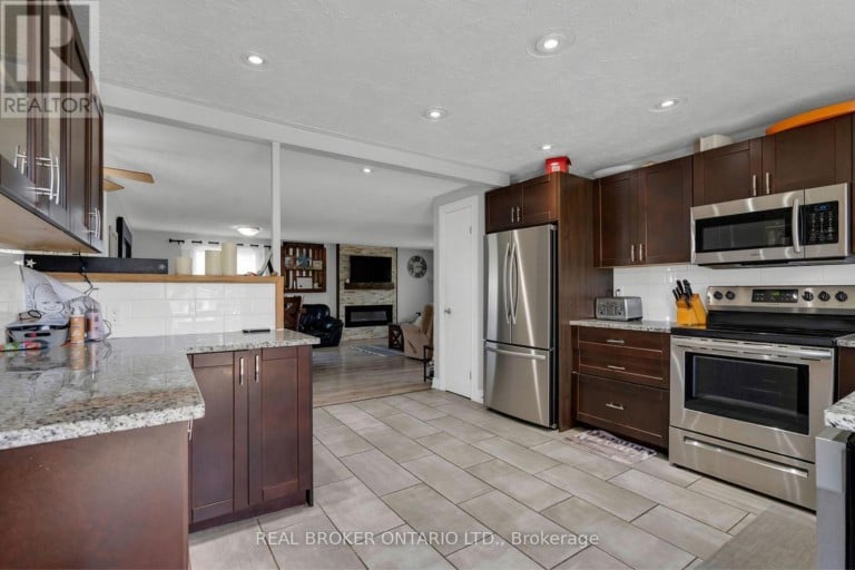 37 HICKLING TRAIL, Barrie (Grove East), Ontario, L4M5S5