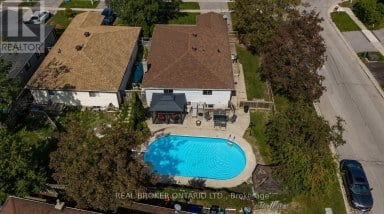 37 HICKLING TRAIL Barrie (Grove East) Ontario photo 2