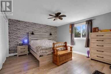 37 HICKLING TRAIL Barrie (Grove East) Ontario photo 20