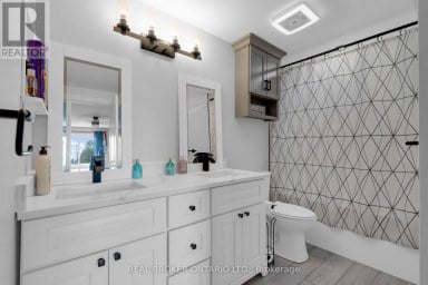 37 HICKLING TRAIL Barrie (Grove East) Ontario photo 22