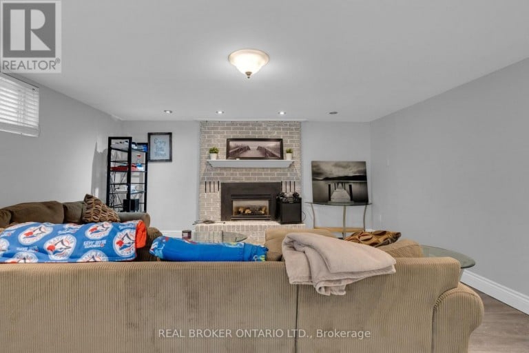 37 HICKLING TRAIL, Barrie (Grove East), Ontario, L4M5S5