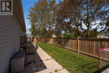 37 HICKLING TRAIL Barrie (Grove East) Ontario photo 35