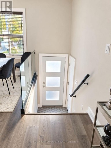 UPPER - 14 NEWLANDS AVENUE, Georgina (Keswick South), Ontario, L4P3T3