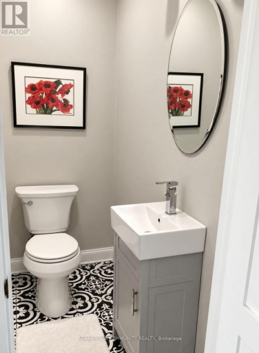 UPPER - 14 NEWLANDS AVENUE, Georgina (Keswick South), Ontario, L4P3T3