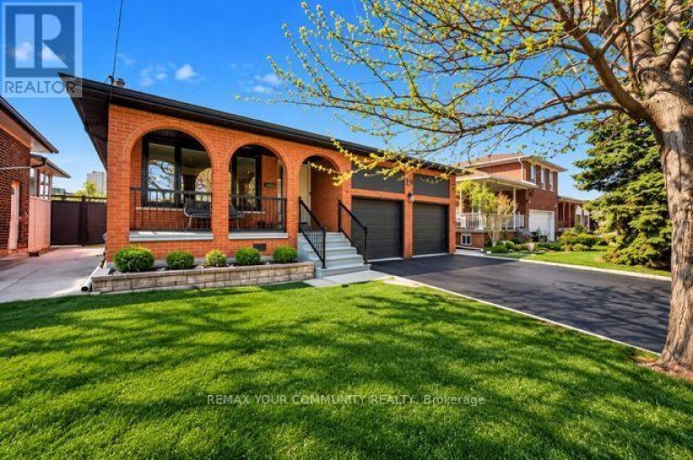 19 HAMER BOULEVARD, Toronto (Kingsview Village-The Westway), Ontario, M9R4A8