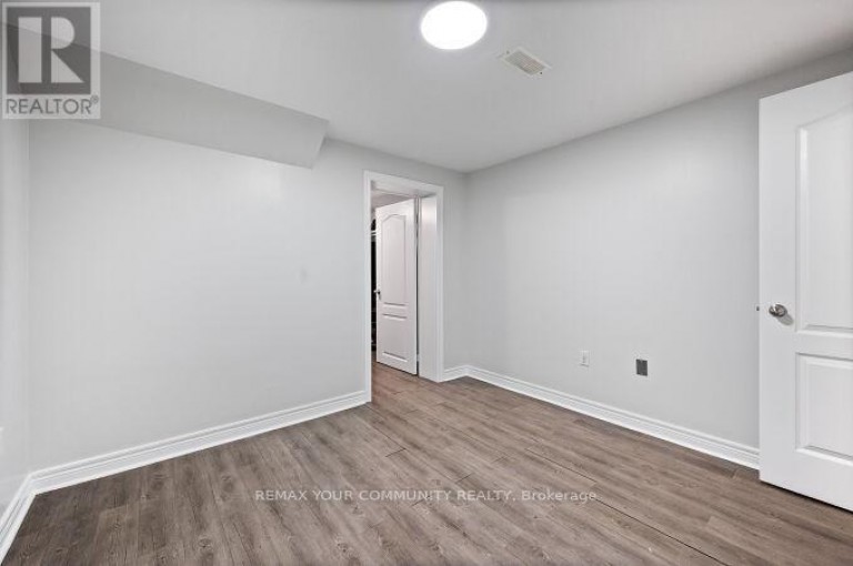 19 HAMER BOULEVARD, Toronto (Kingsview Village-The Westway), Ontario, M9R4A8