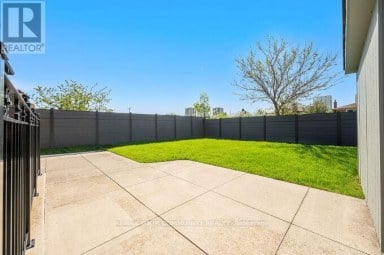 19 HAMER BOULEVARD Toronto (Kingsview Village-The Westway) Ontario photo 38