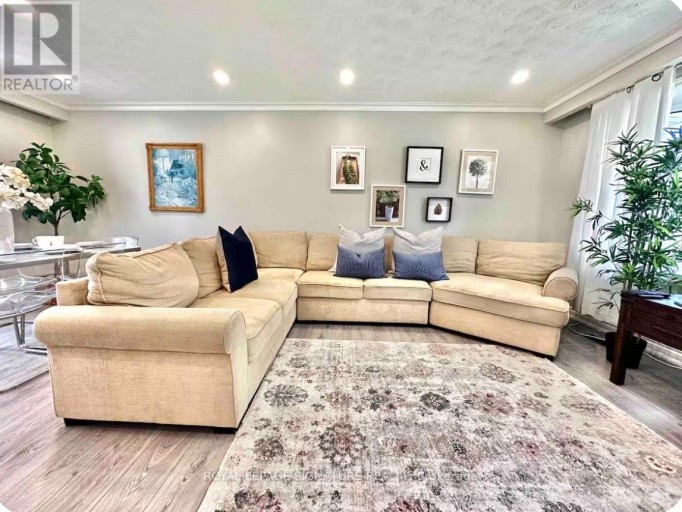 441 SEATON DRIVE, Oakville (WO West), Ontario, L6L3Y3