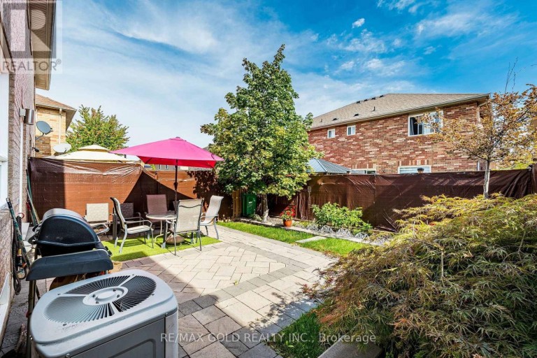 6 MISTDALE CRESCENT, Brampton (Fletcher's Meadow), Ontario, L7A1S1