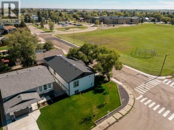 2021 15 Street Coaldale Alberta photo 28