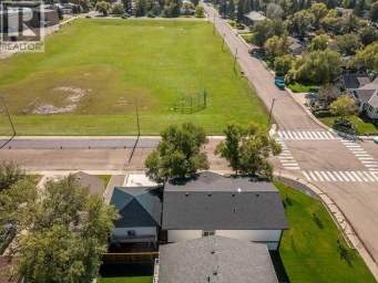 2021 15 Street Coaldale Alberta photo 29