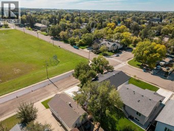 2021 15 Street Coaldale Alberta photo 30