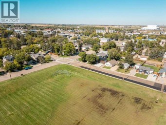 2021 15 Street Coaldale Alberta photo 31