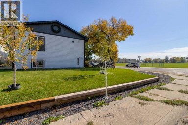 2021 15 Street Coaldale Alberta photo 36