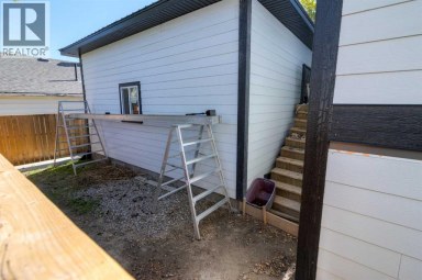 2021 15 Street Coaldale Alberta photo 37