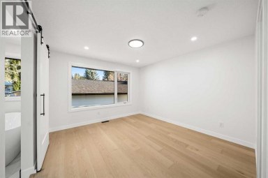 5204 Barron Drive NW Calgary Alberta photo 19