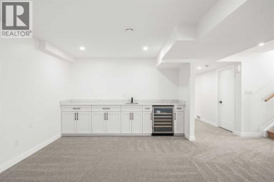 5204 Barron Drive NW Calgary Alberta photo 35