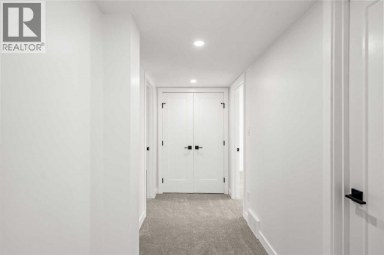 5204 Barron Drive NW Calgary Alberta photo 37
