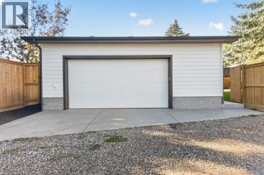5204 Barron Drive NW Calgary Alberta photo 48