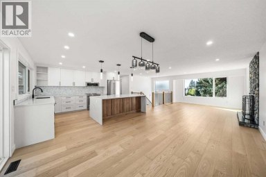 5204 Barron Drive NW Calgary Alberta photo 9