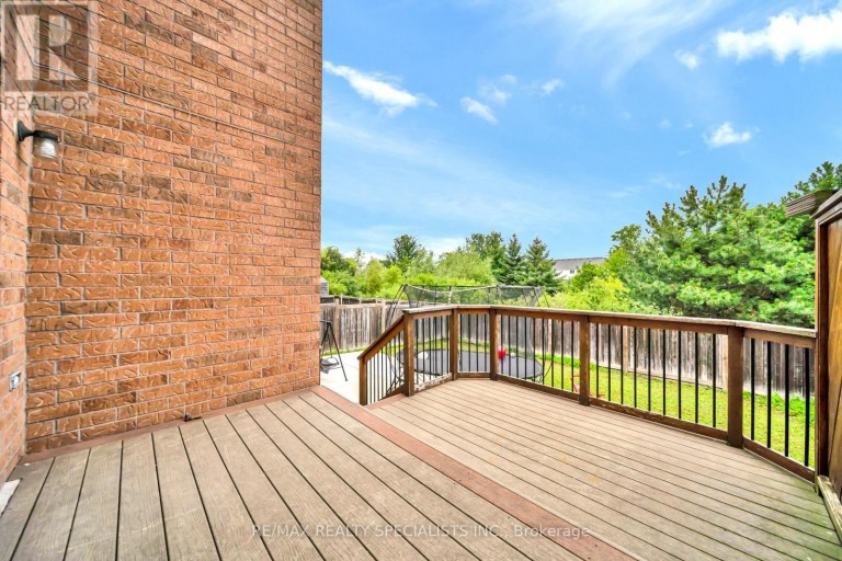 48 GAME CREEK CRESCENT, Brampton (Northwest Sandalwood Parkway), Ontario, L7A0K3