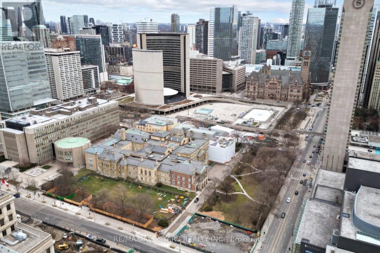 B100 - 14 MCCAUL STREET, Toronto (Kensington-Chinatown), Ontario, M5T1V6