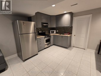 BSMT - 25 PILKINGTON CRESCENT Vaughan (Brownridge) Ontario photo 5