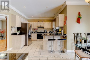806 WHITE CLOVER WAY Mississauga (East Credit) Ontario photo 13