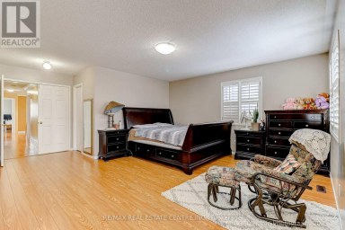 806 WHITE CLOVER WAY Mississauga (East Credit) Ontario photo 17