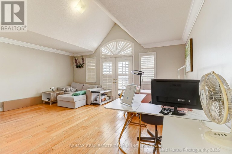 806 WHITE CLOVER WAY, Mississauga (East Credit), Ontario, L5V3C5