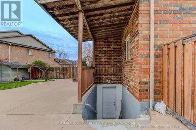 806 WHITE CLOVER WAY Mississauga (East Credit) Ontario photo 25