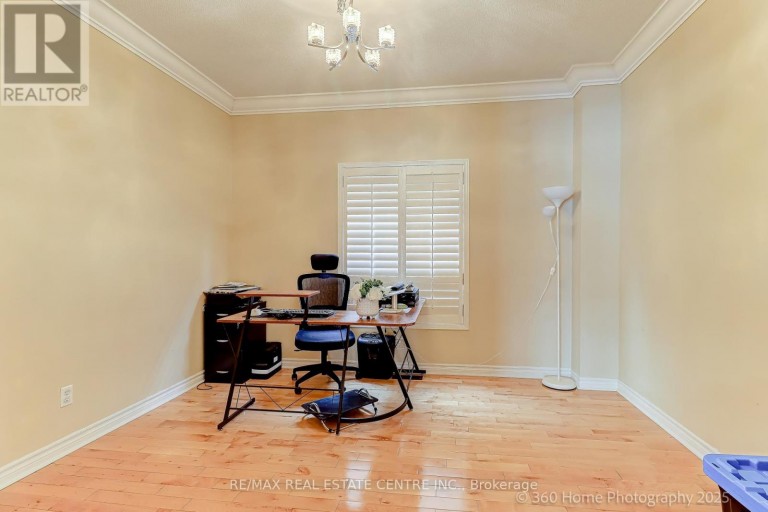 806 WHITE CLOVER WAY, Mississauga (East Credit), Ontario, L5V3C5